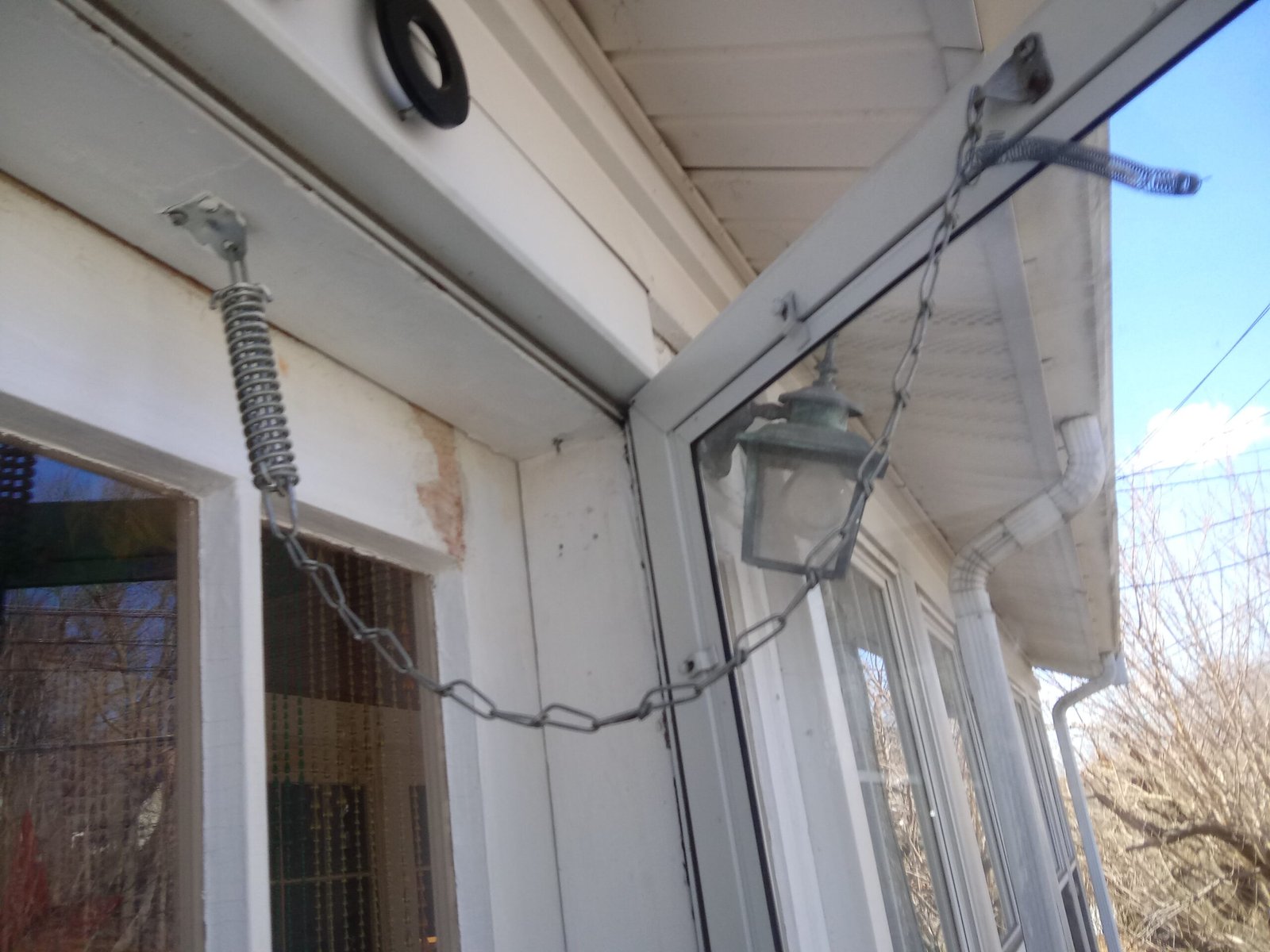 How to Install a Storm Door Chain