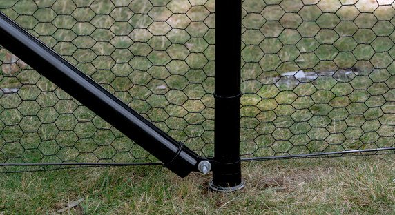 How to Install Chicken Wire Fence for Dogs