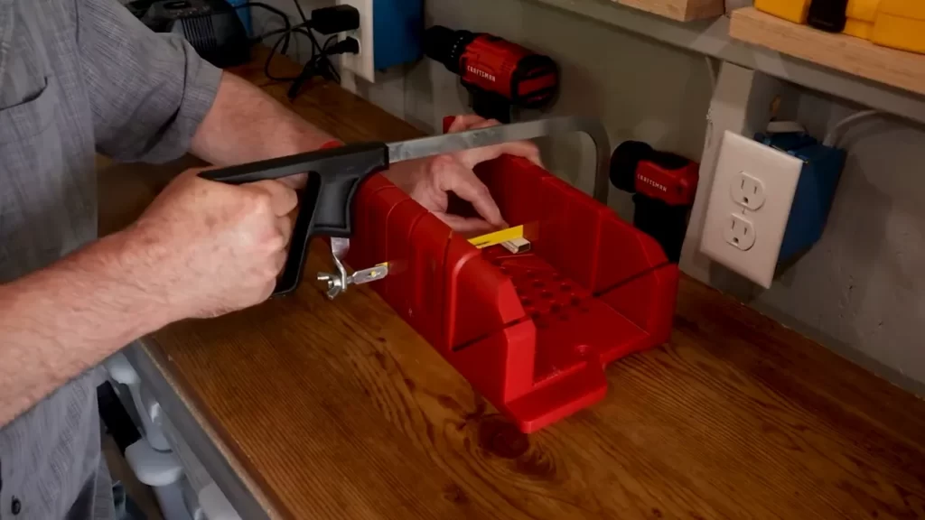 Step-by-step Instructions For Installing A Hacksaw Blade